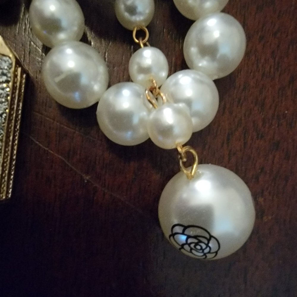 Unbranded Perfume Bottle Gold Tone Purse Charm/Key Chain - Picture 3 of 5